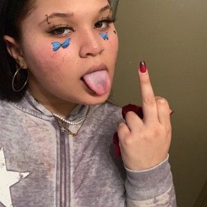 Meet your Posher, Kay